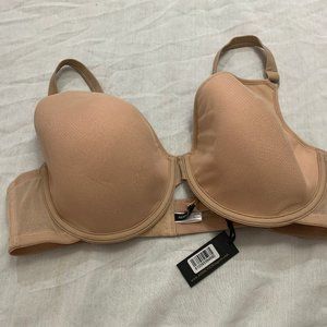 ❄️  NWT ADDICTION NOUVELLE WOMENS UNDERWIRE BRA SIZE 38C. ❄️
